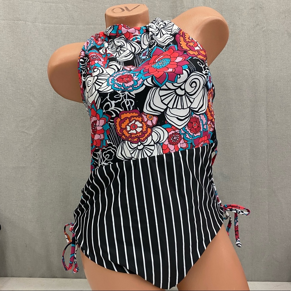 BRAND NEW REVERSIBLE YMI ONE PIECE SWIMSUIT